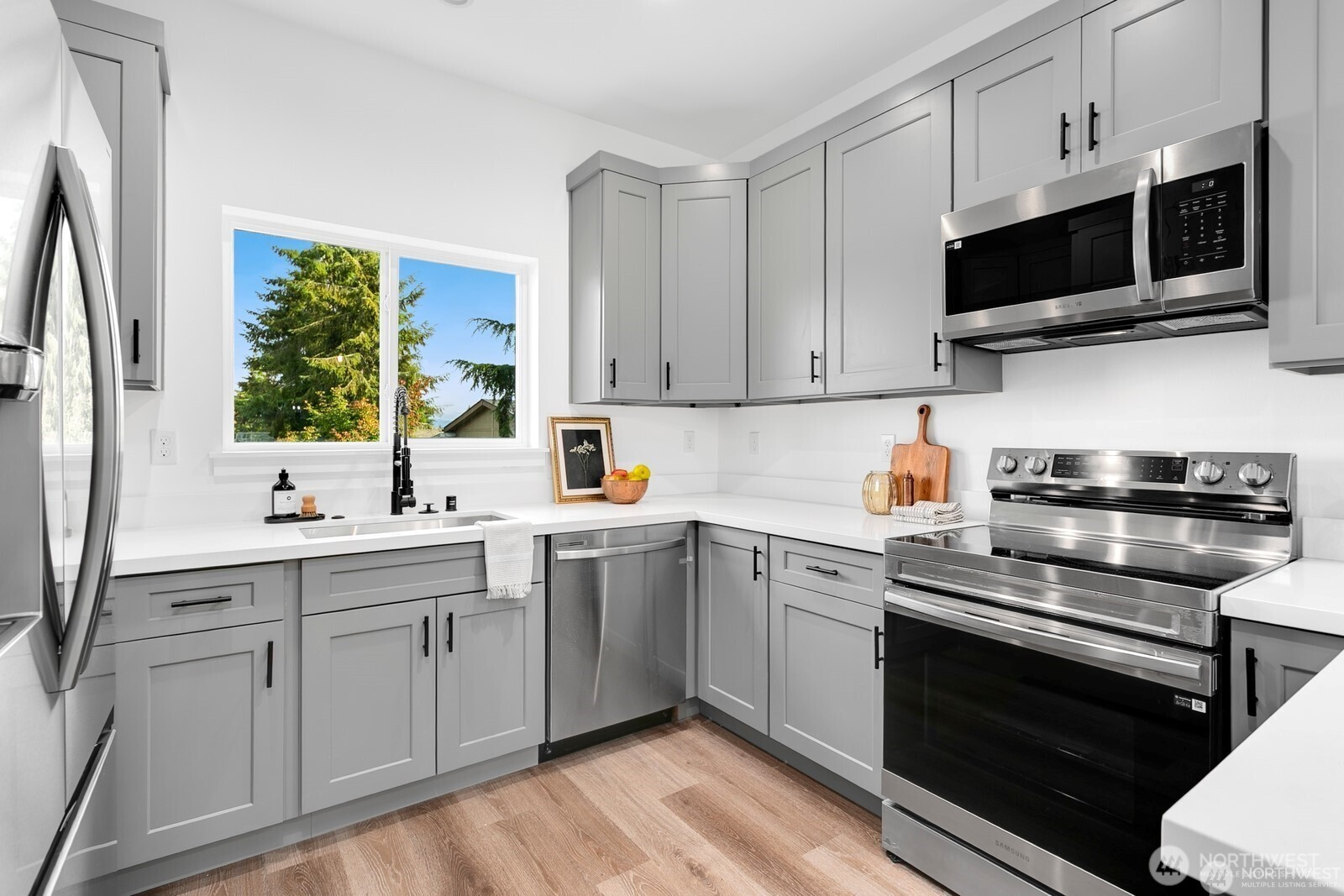 12105 E Gibson Road , Everett, WA 98204