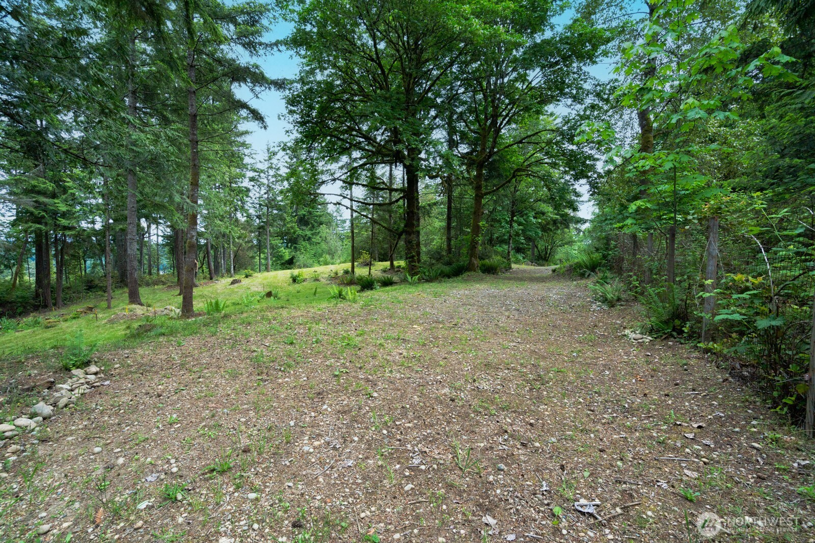 1 Sand Dollar Road , Bremerton, WA 98312