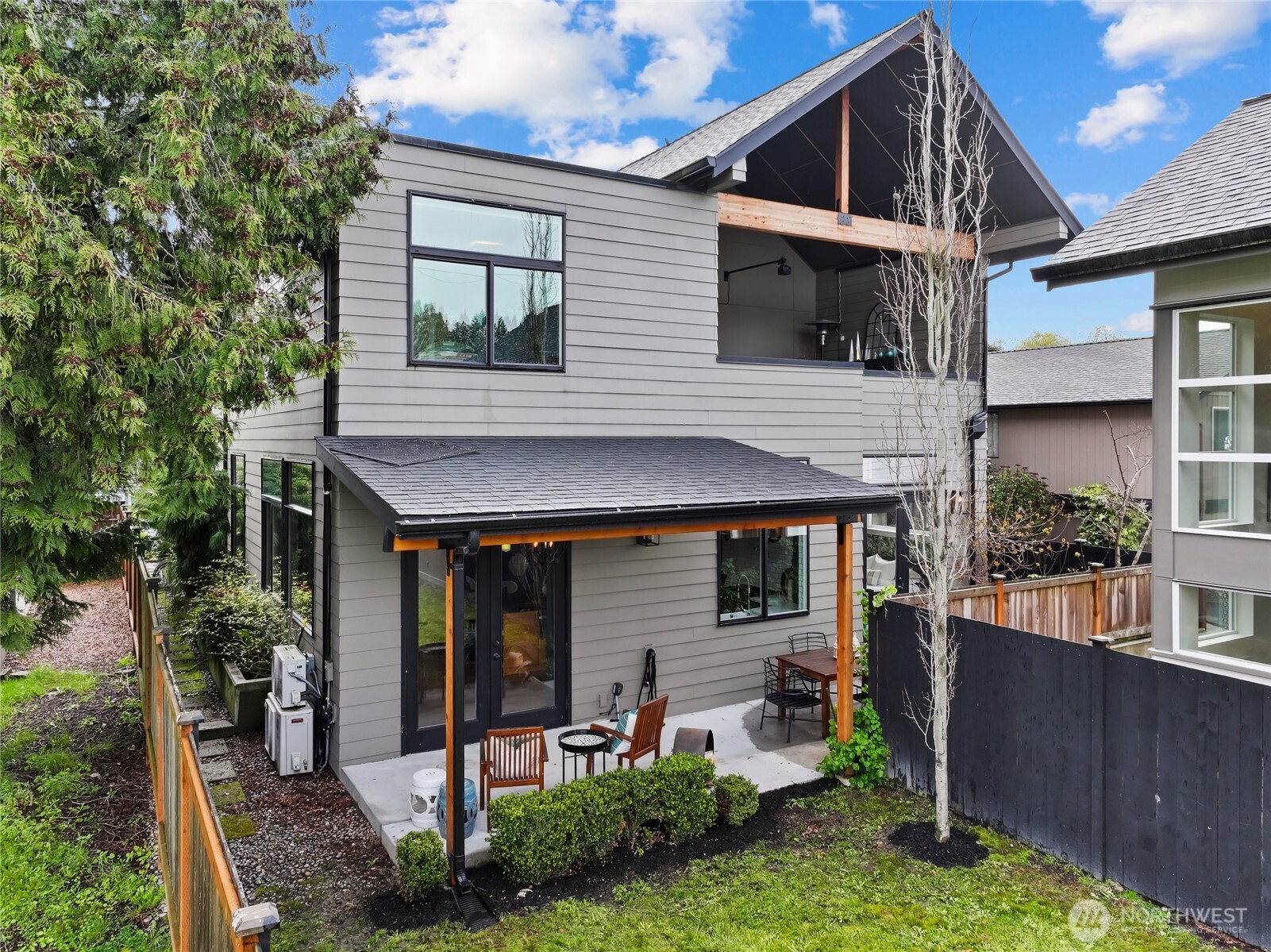 10055 8th Avenue NW #A, Seattle, WA 98177