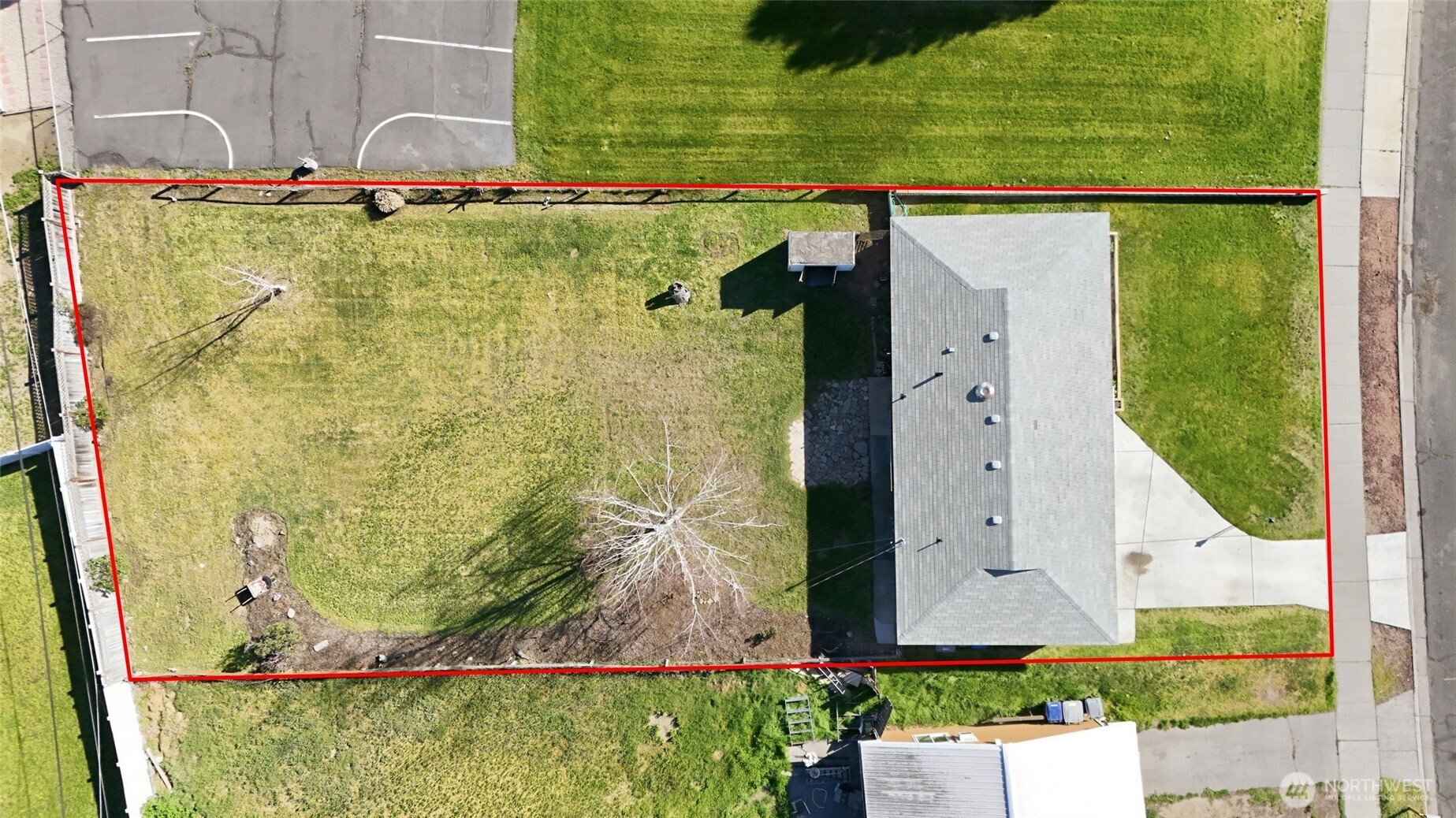 814 S Evergreen Drive , Moses Lake, WA 98837