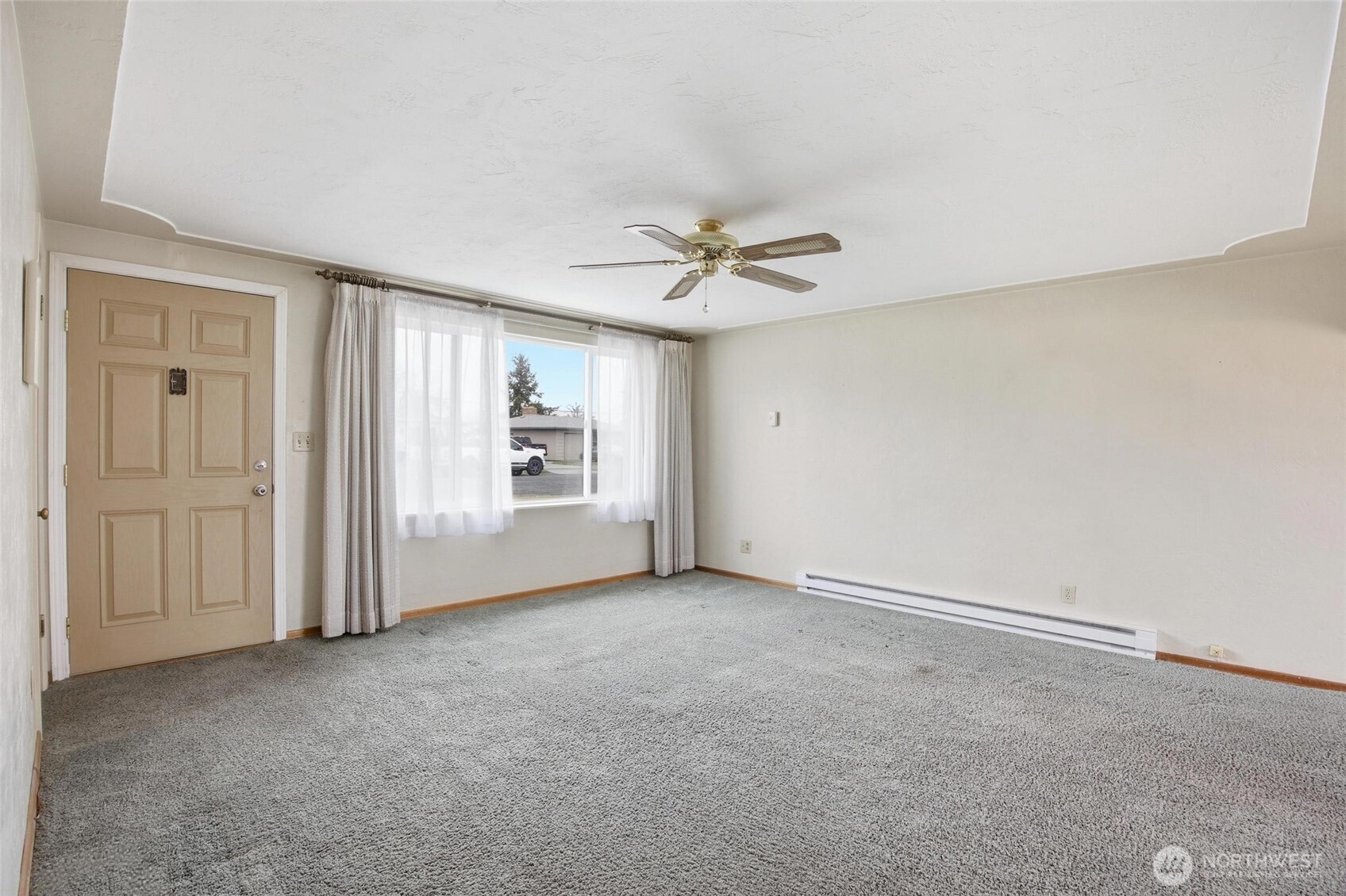 814 S Evergreen Drive , Moses Lake, WA 98837