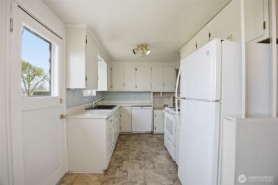 814 S Evergreen Drive , Moses Lake, WA 98837 - Photo 10