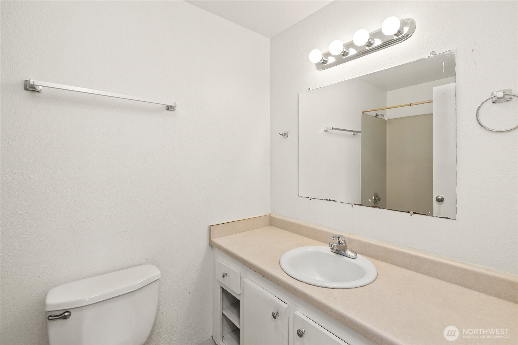 2076 E 56th Street , Tacoma, WA 98404-4428