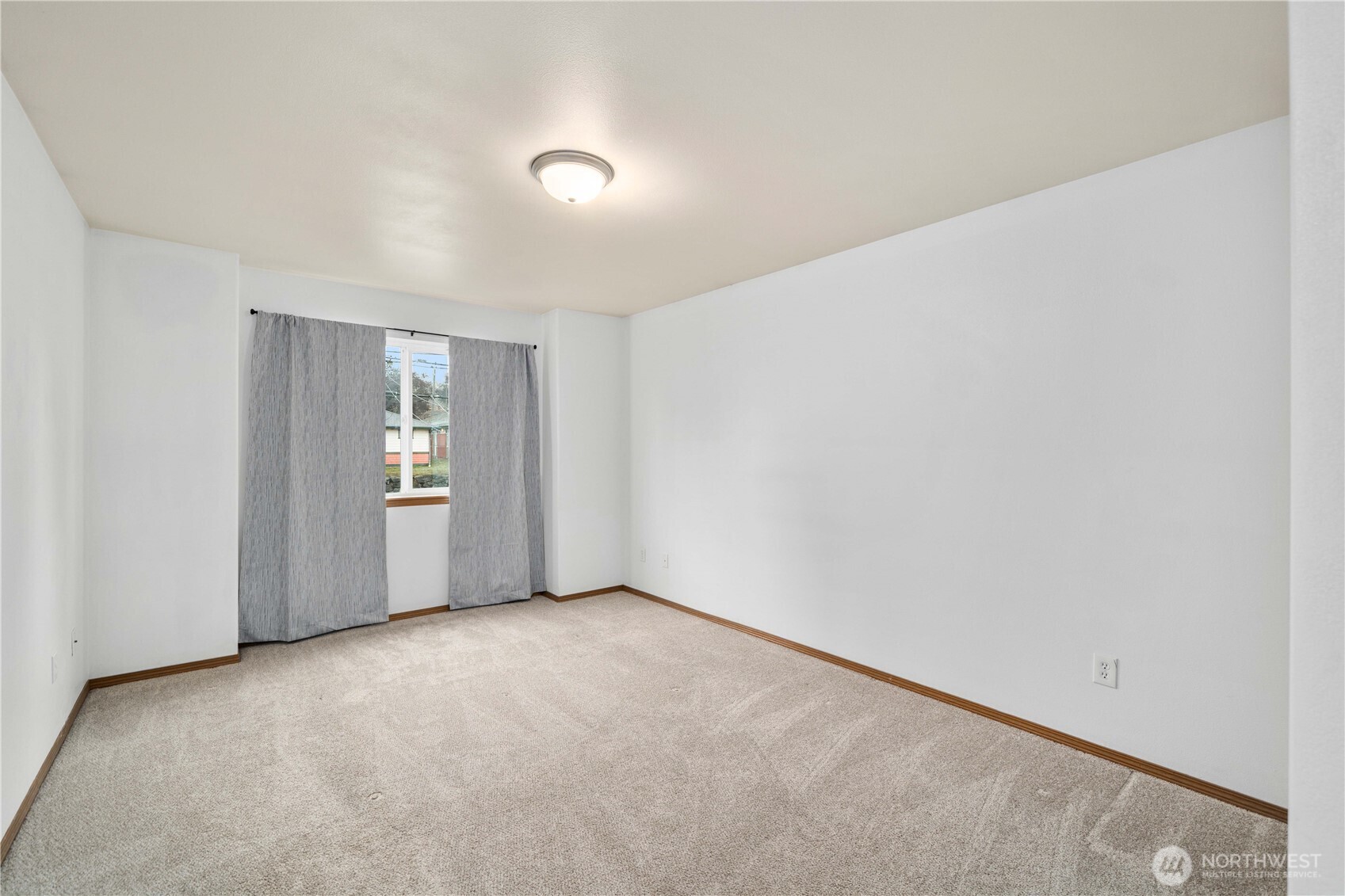10806 Park Avenue S, Tacoma, WA 98444