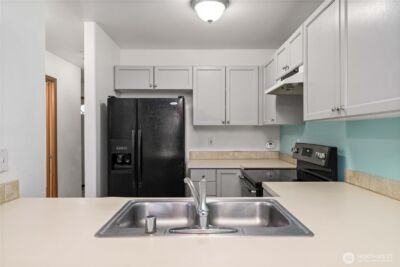10806 Park Avenue S, Tacoma, WA 98444 - Photo 9