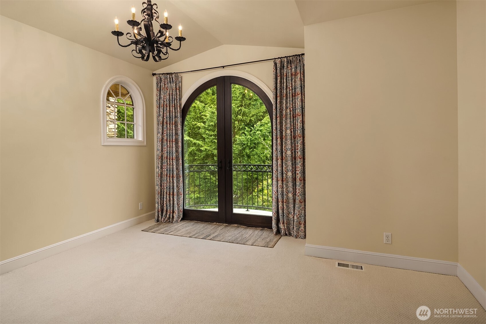 20615 NE 16th Street , Sammamish, WA 98074