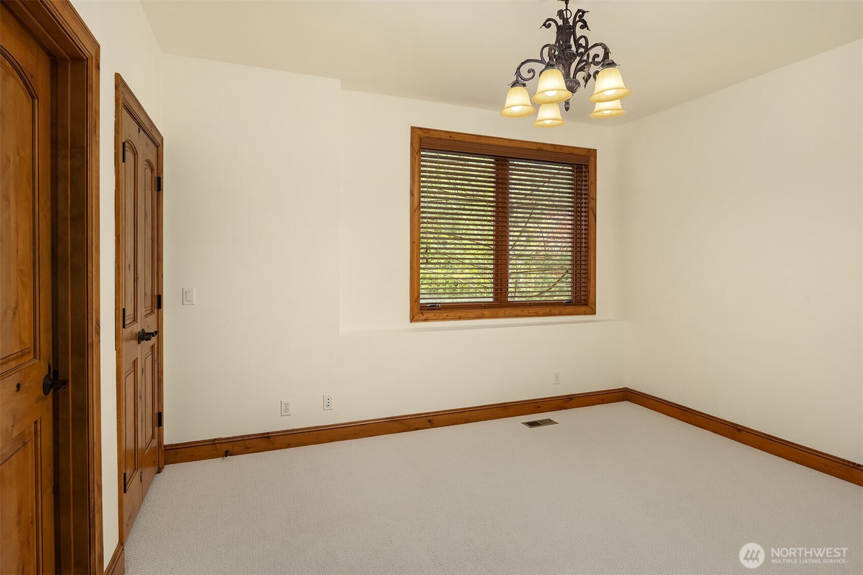 20615 NE 16th Street , Sammamish, WA 98074