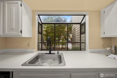 3911 108th Avenue NE #B203, Bellevue, WA 98004 - Photo 23