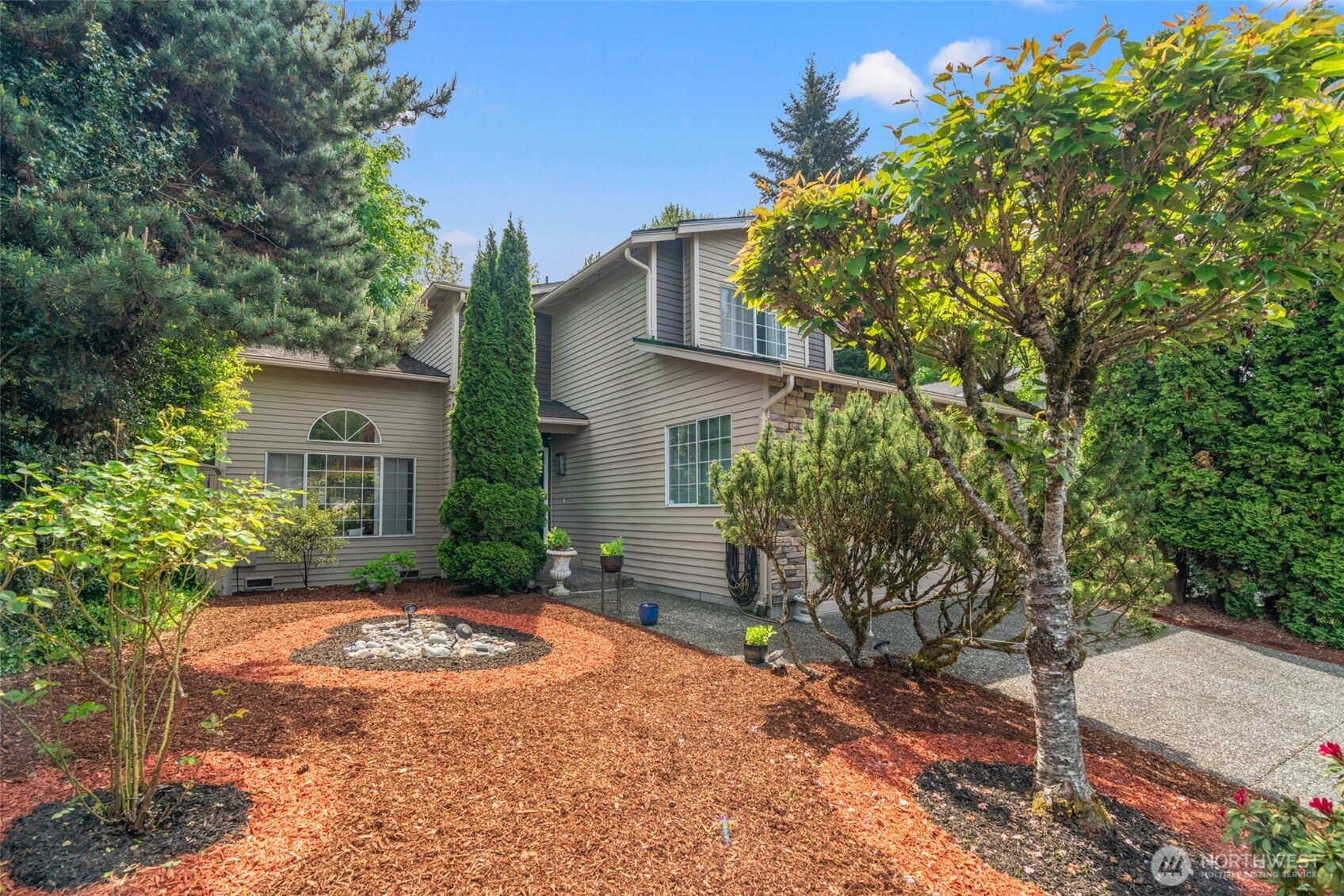 12737 NE 97th Place , Kirkland, WA 98033