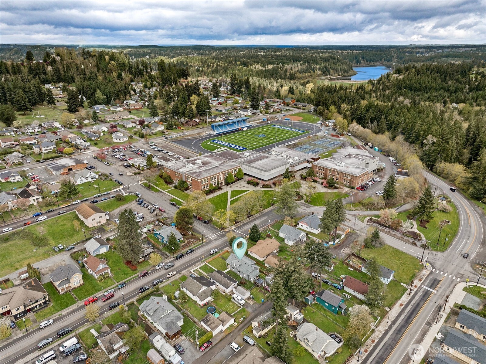 227 Mashell Avenue N, Eatonville, WA 98328