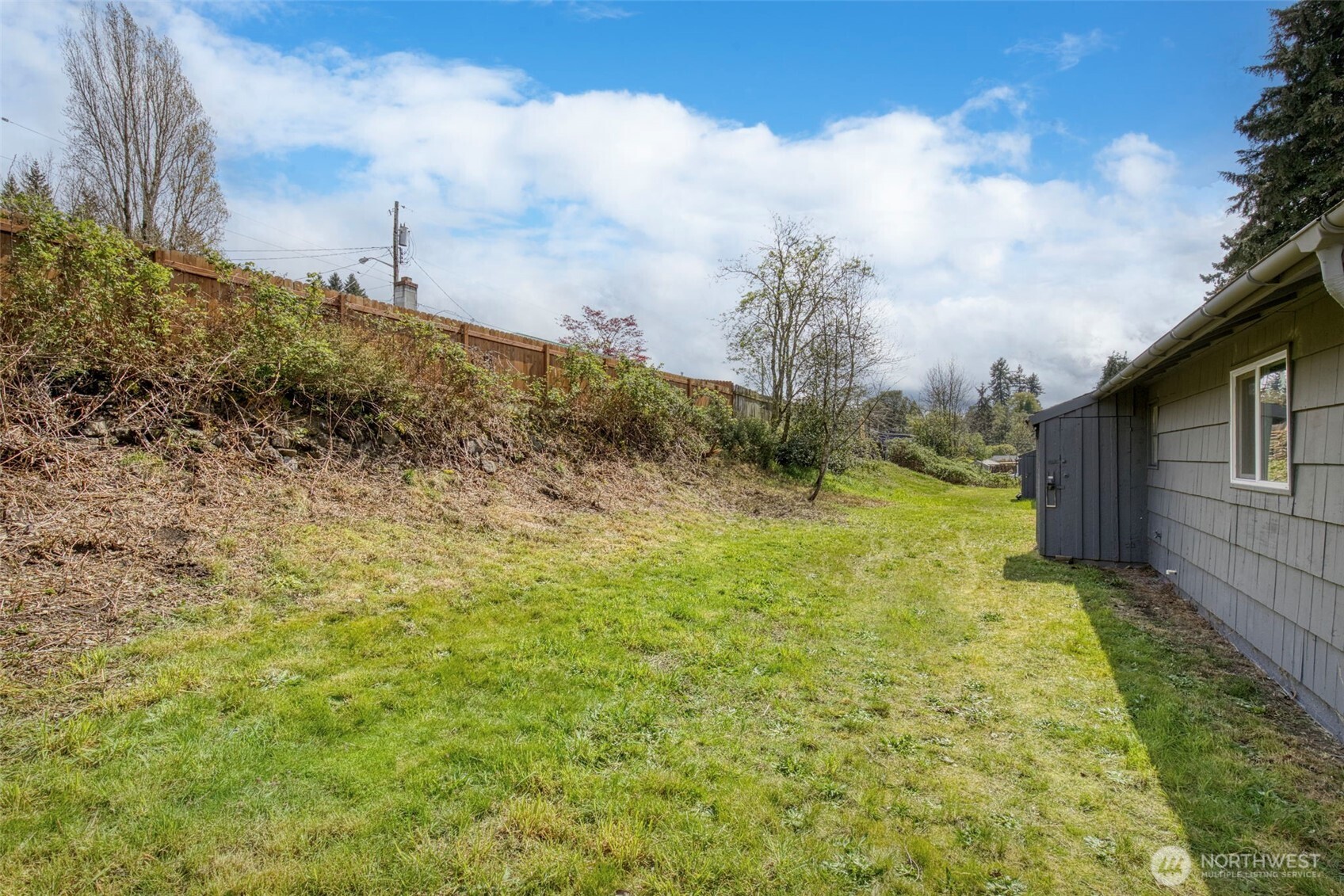 3326 - 3328 Halverson Avenue , Bremerton, WA 98310