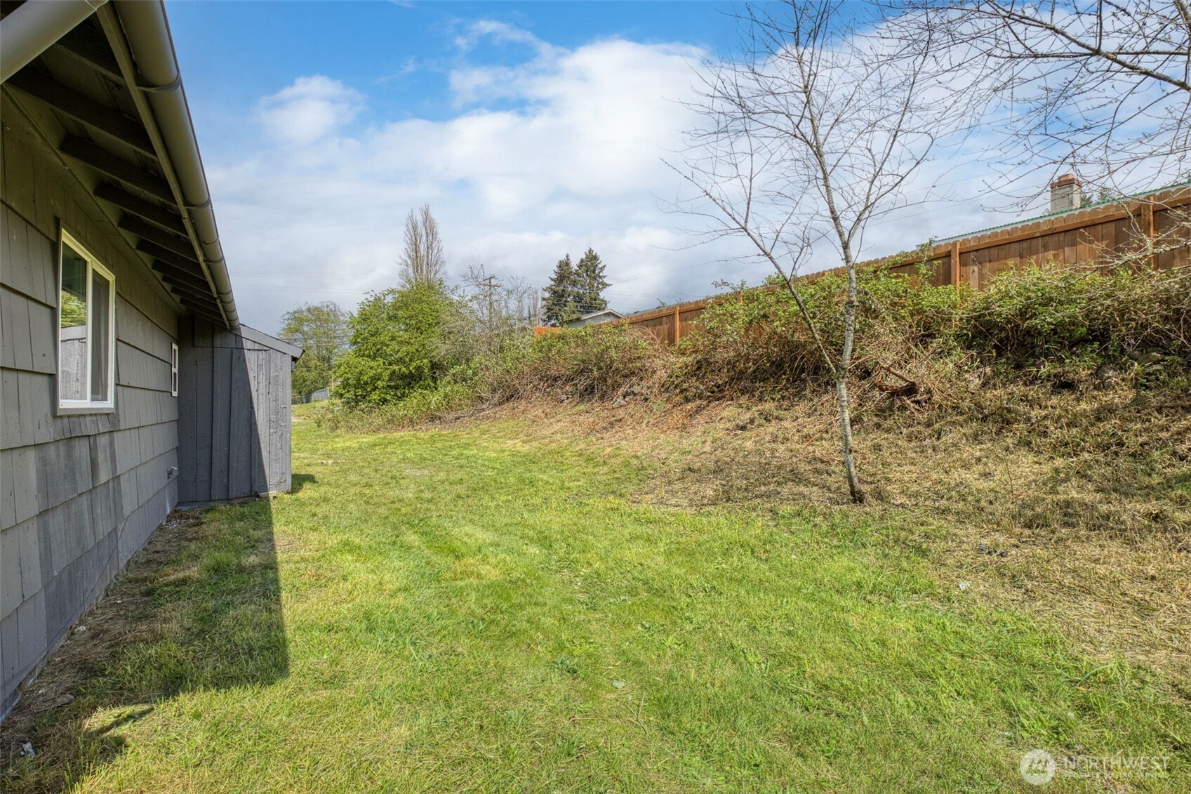 3326 - 3328 Halverson Avenue , Bremerton, WA 98310