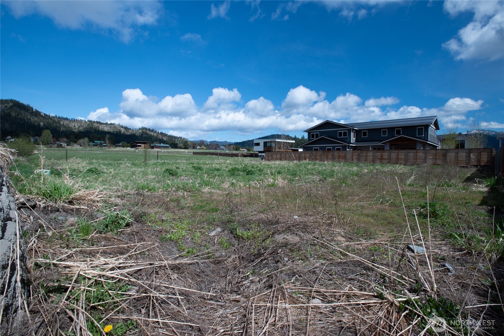 618 Ski Hill Drive , Leavenworth, WA 98826
