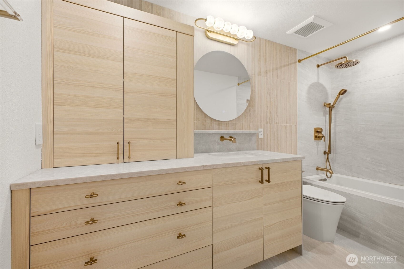 13209 Newcastle Way #C301, Newcastle, WA 98059