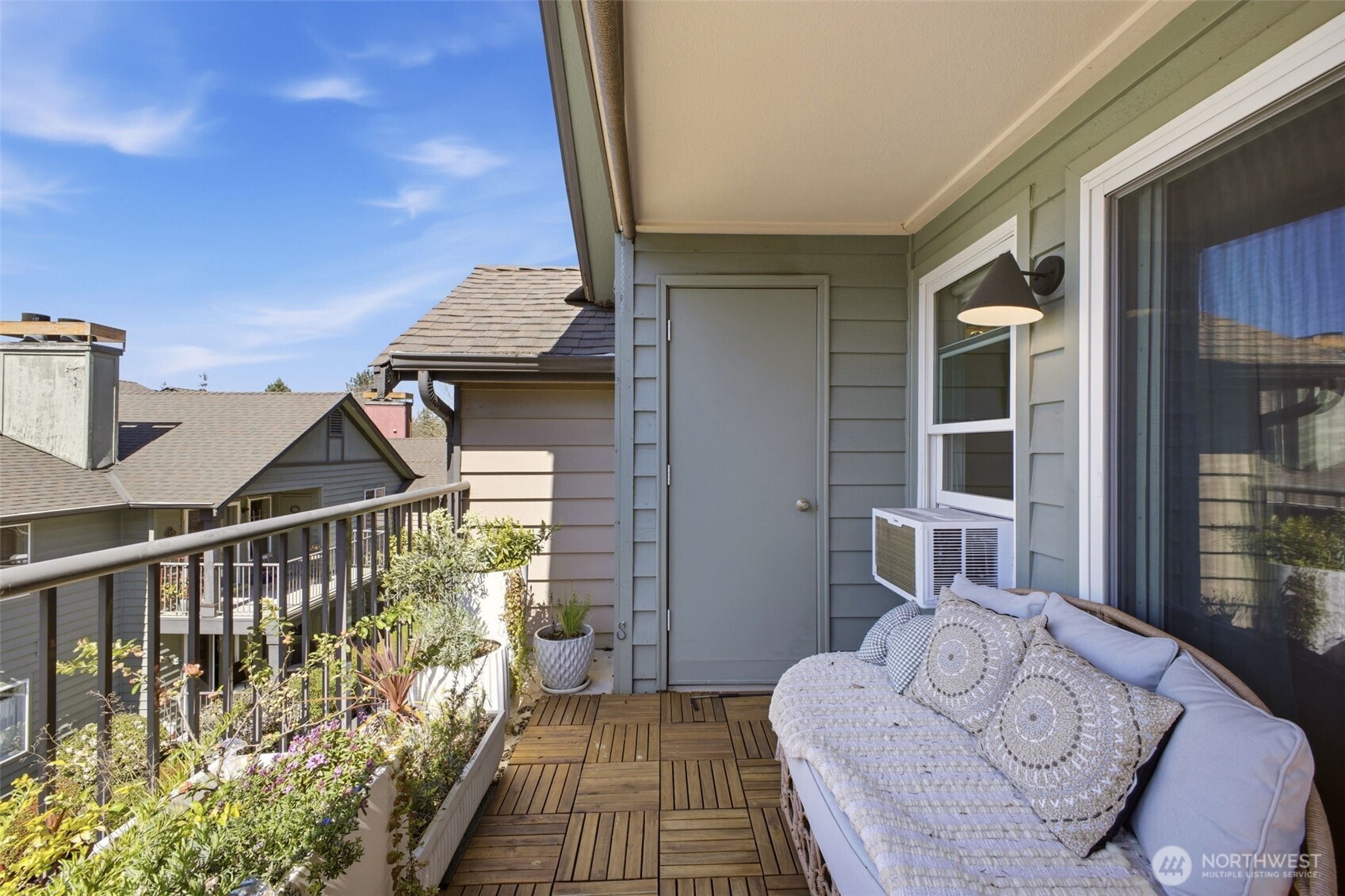 13209 Newcastle Way #C301, Newcastle, WA 98059