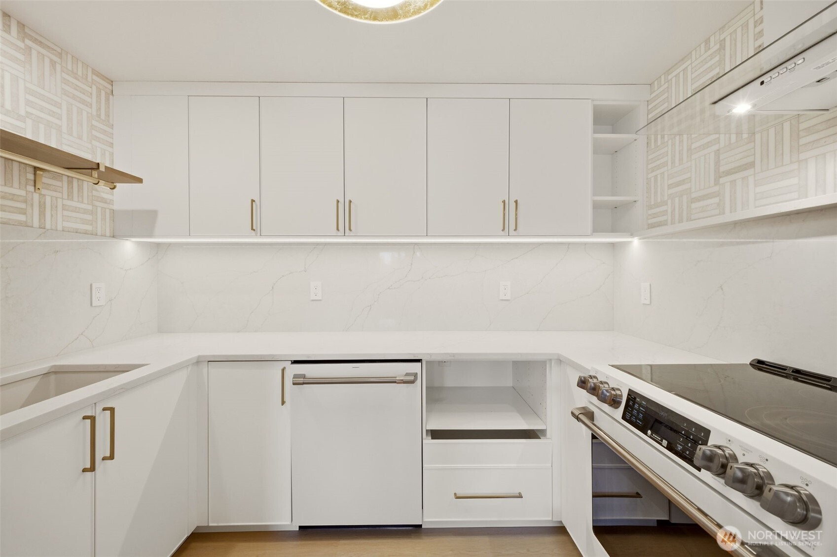 13209 Newcastle Way #C301, Newcastle, WA 98059