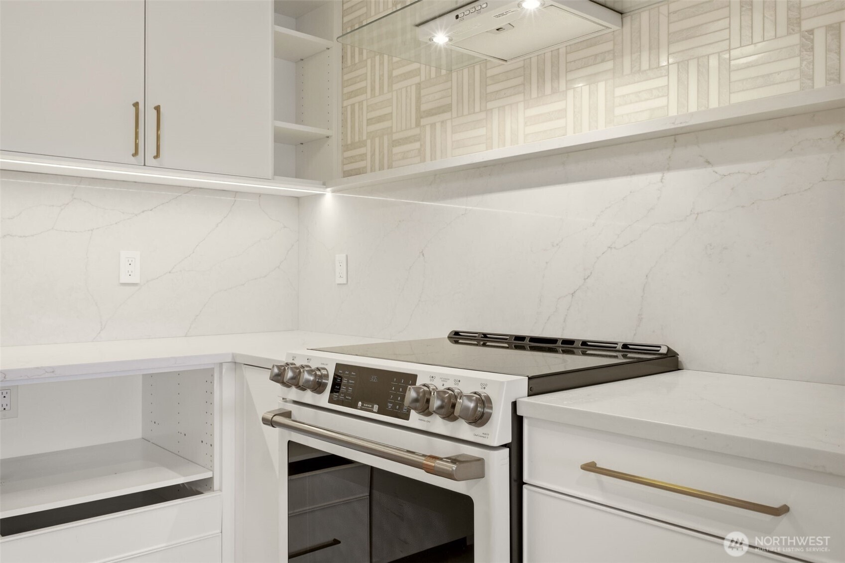 13209 Newcastle Way #C301, Newcastle, WA 98059