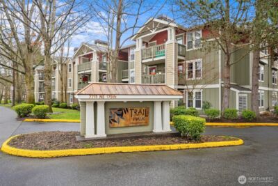 7711 NE 175th Street #C305, Kenmore, WA 98028