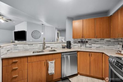 7711 NE 175th Street #C305, Kenmore, WA 98028 - Photo 13