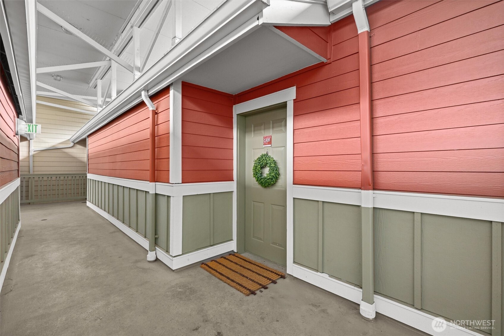 7711 NE 175th Street #C305, Kenmore, WA 98028