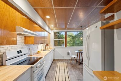 3102 NE 195th Street , Lake Forest Park, WA 98155-2550 - Photo 12