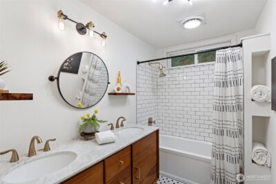 3102 NE 195th Street , Lake Forest Park, WA 98155-2550 - Photo 17