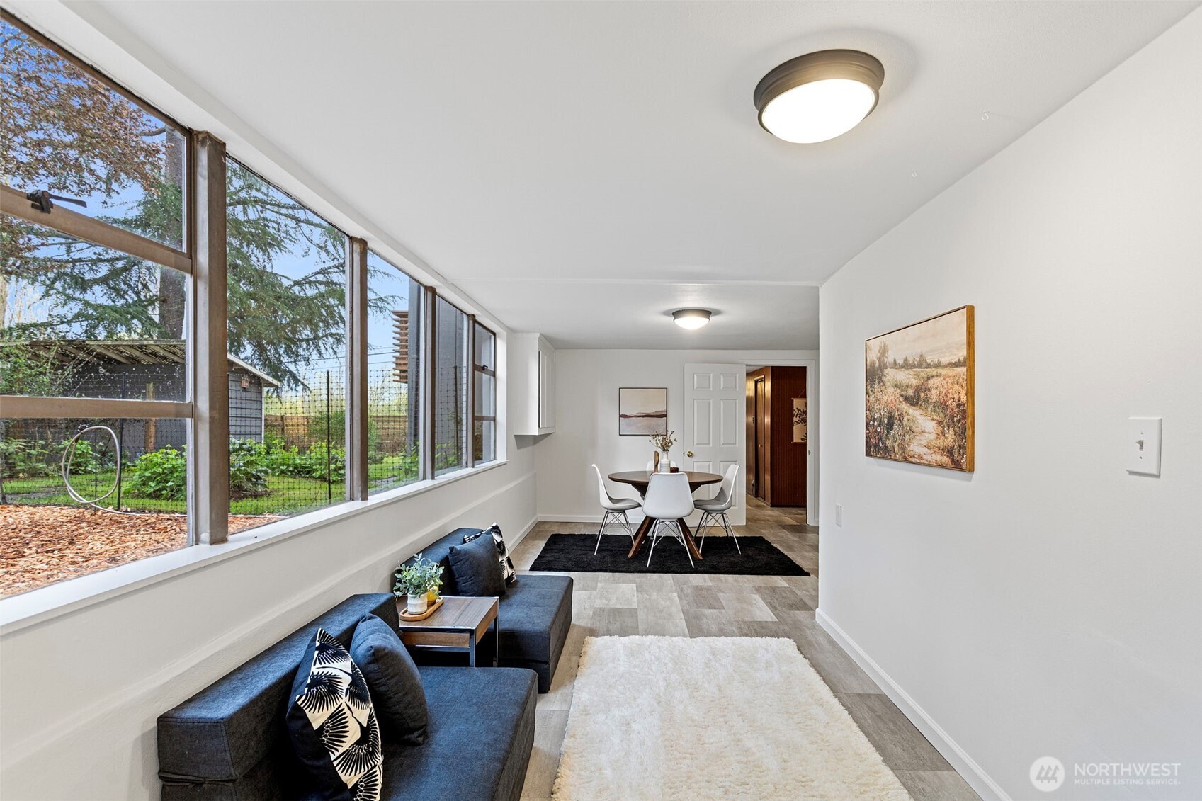 3102 NE 195th Street , Lake Forest Park, WA 98155-2550