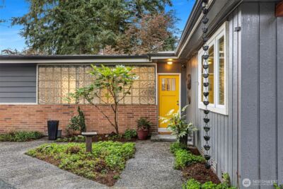 3102 NE 195th Street , Lake Forest Park, WA 98155-2550 - Photo 4