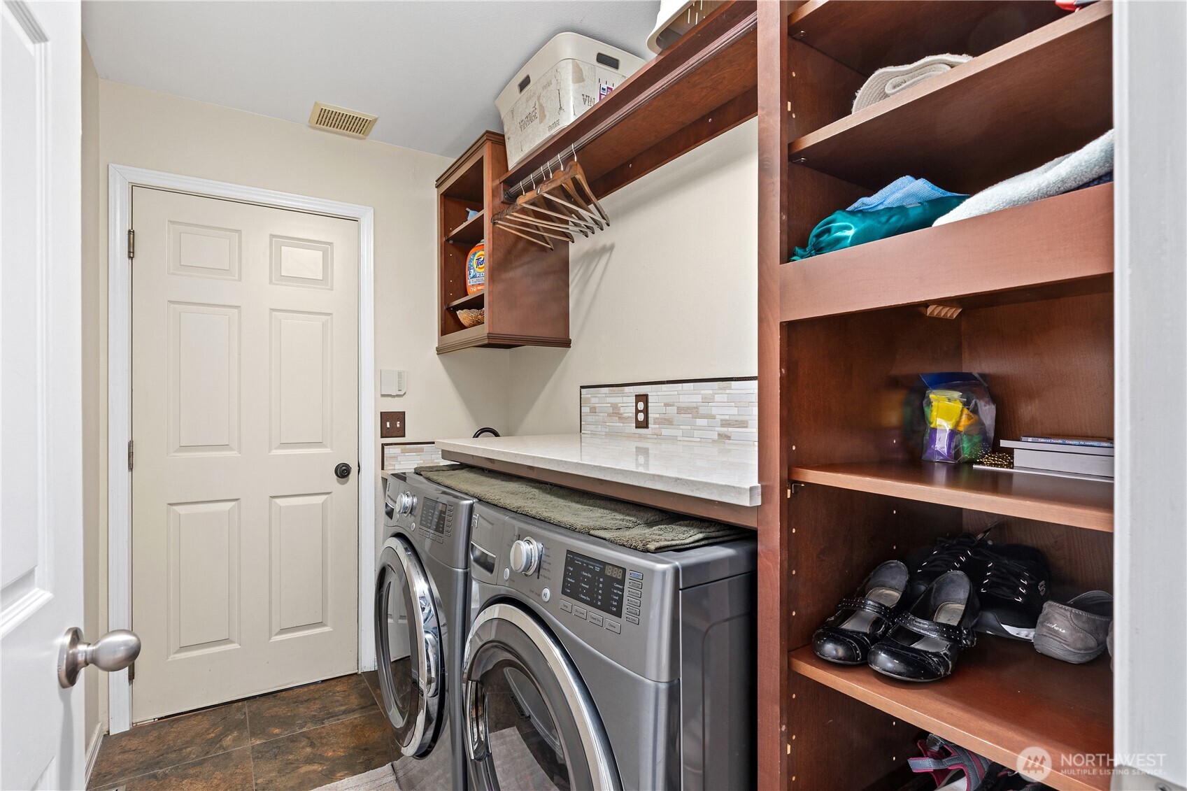 10019 SE 244th Court , Kent, WA 98030