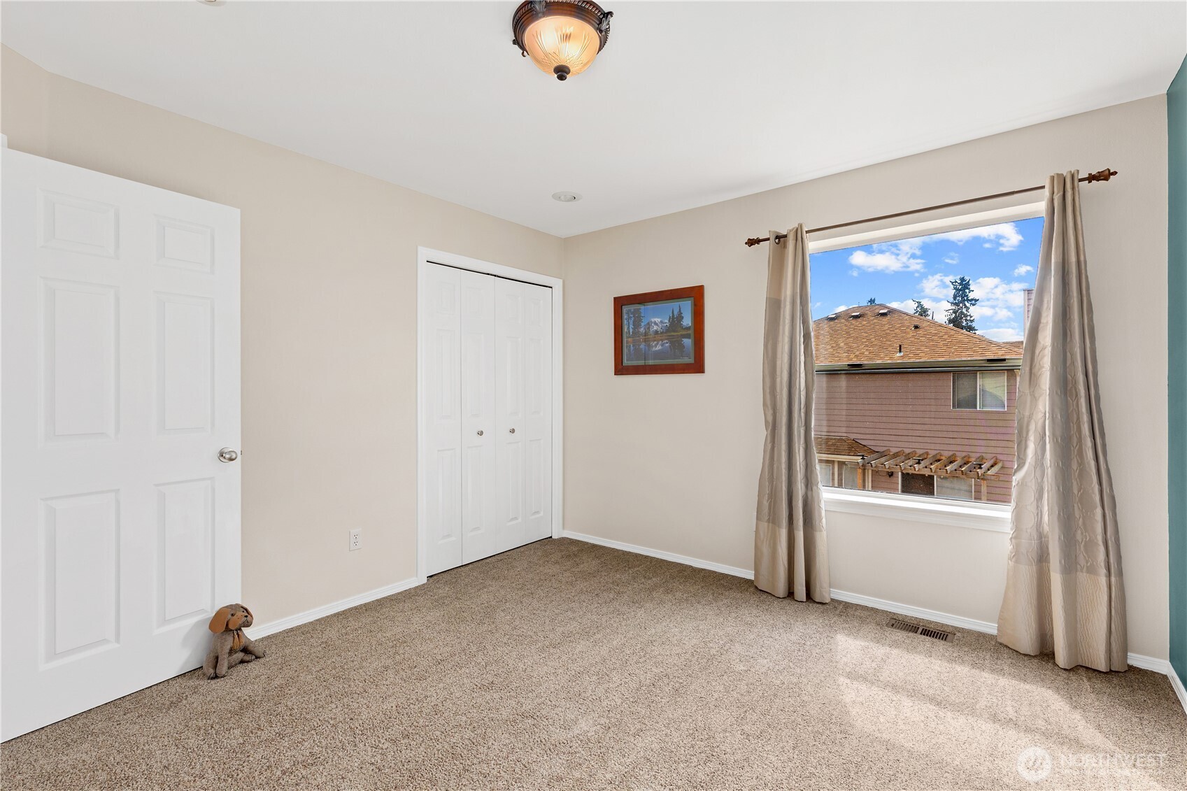 10019 SE 244th Court , Kent, WA 98030