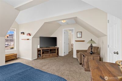 10019 SE 244th Court , Kent, WA 98030 - Photo 30