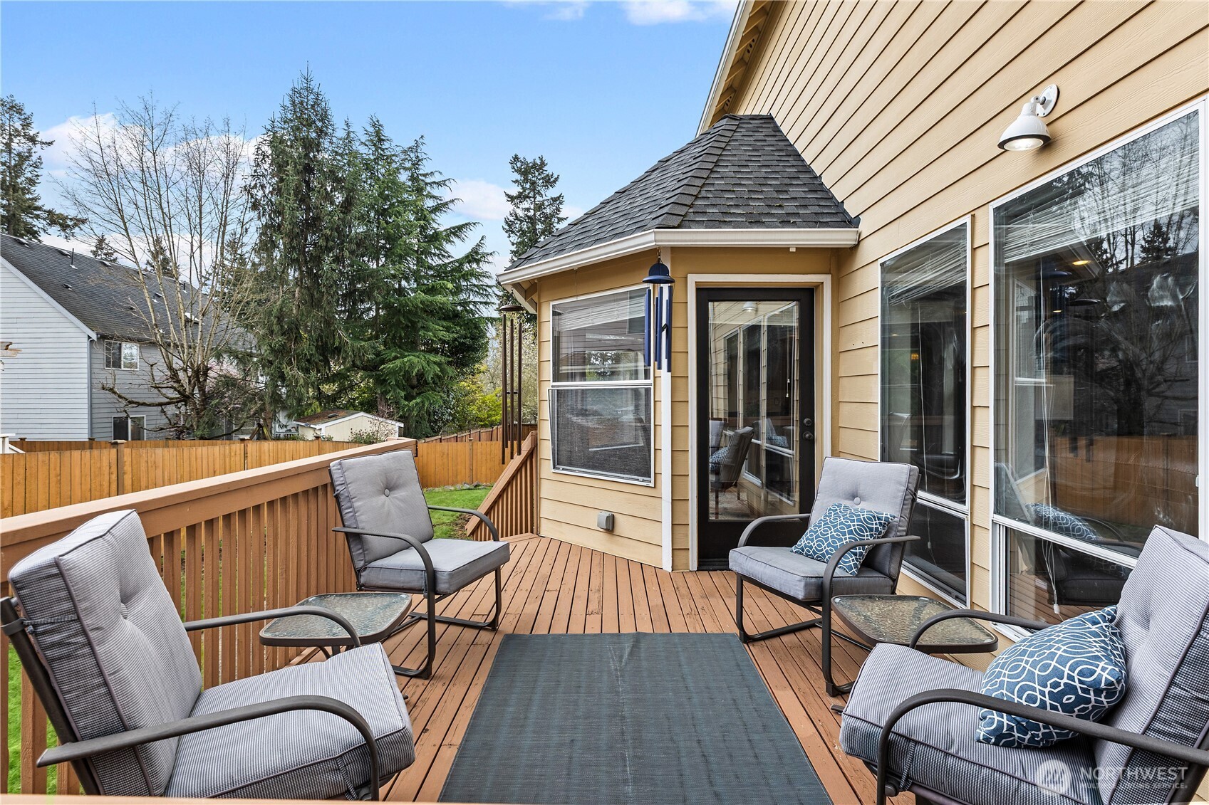 10019 SE 244th Court , Kent, WA 98030