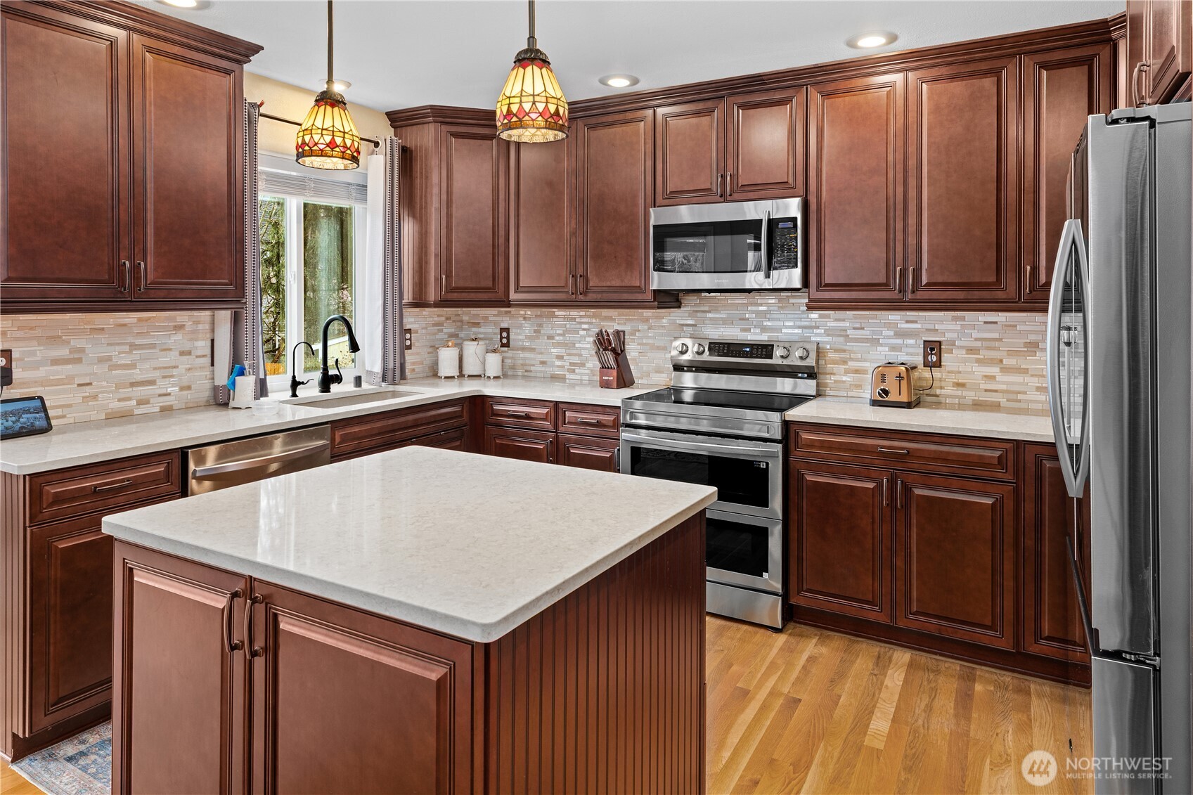 10019 SE 244th Court , Kent, WA 98030