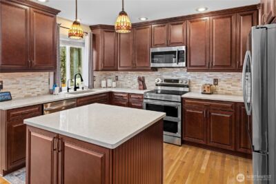 10019 SE 244th Court , Kent, WA 98030 - Photo 10