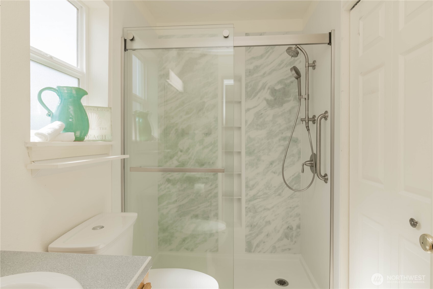 555 Ensign Avenue NW, Ocean Shores, WA 98569-9778