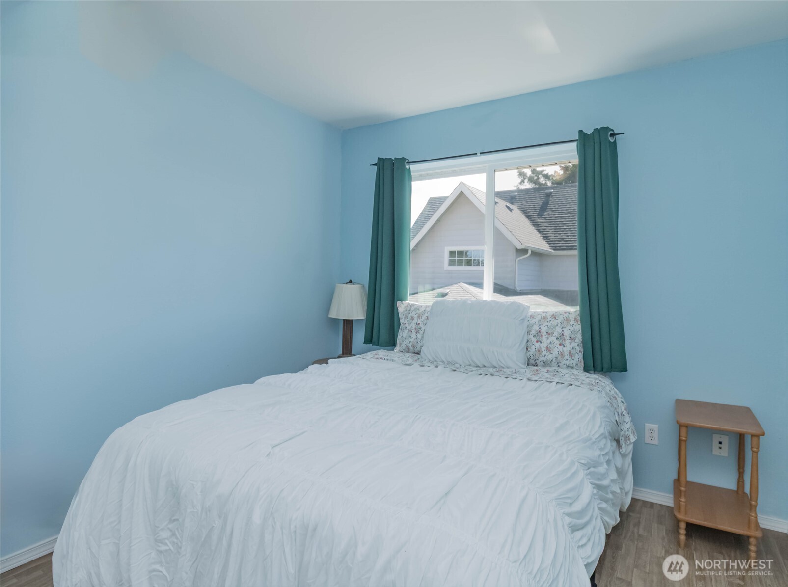 555 Ensign Avenue NW, Ocean Shores, WA 98569-9778