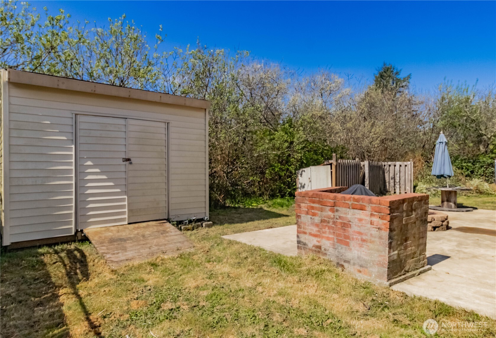 555 Ensign Avenue NW, Ocean Shores, WA 98569-9778