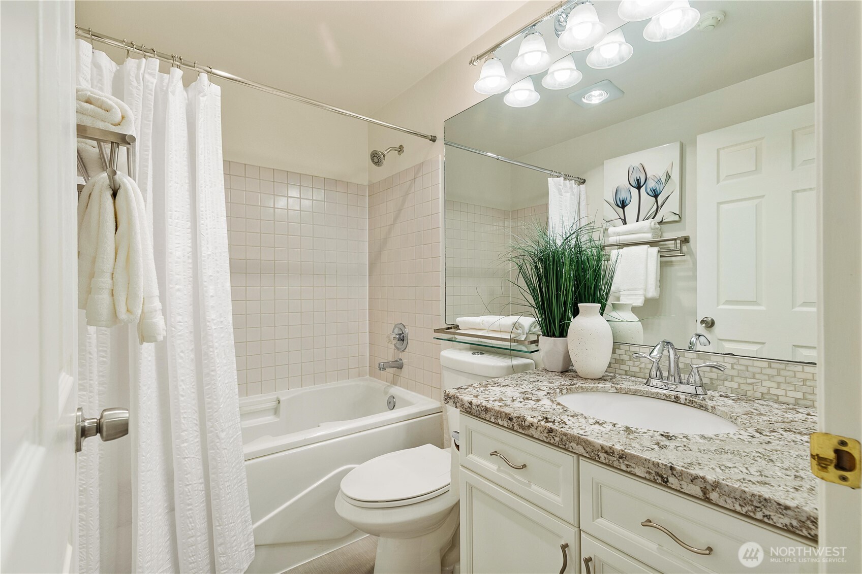 10909 Avondale Road NE #P161, Redmond, WA 98052