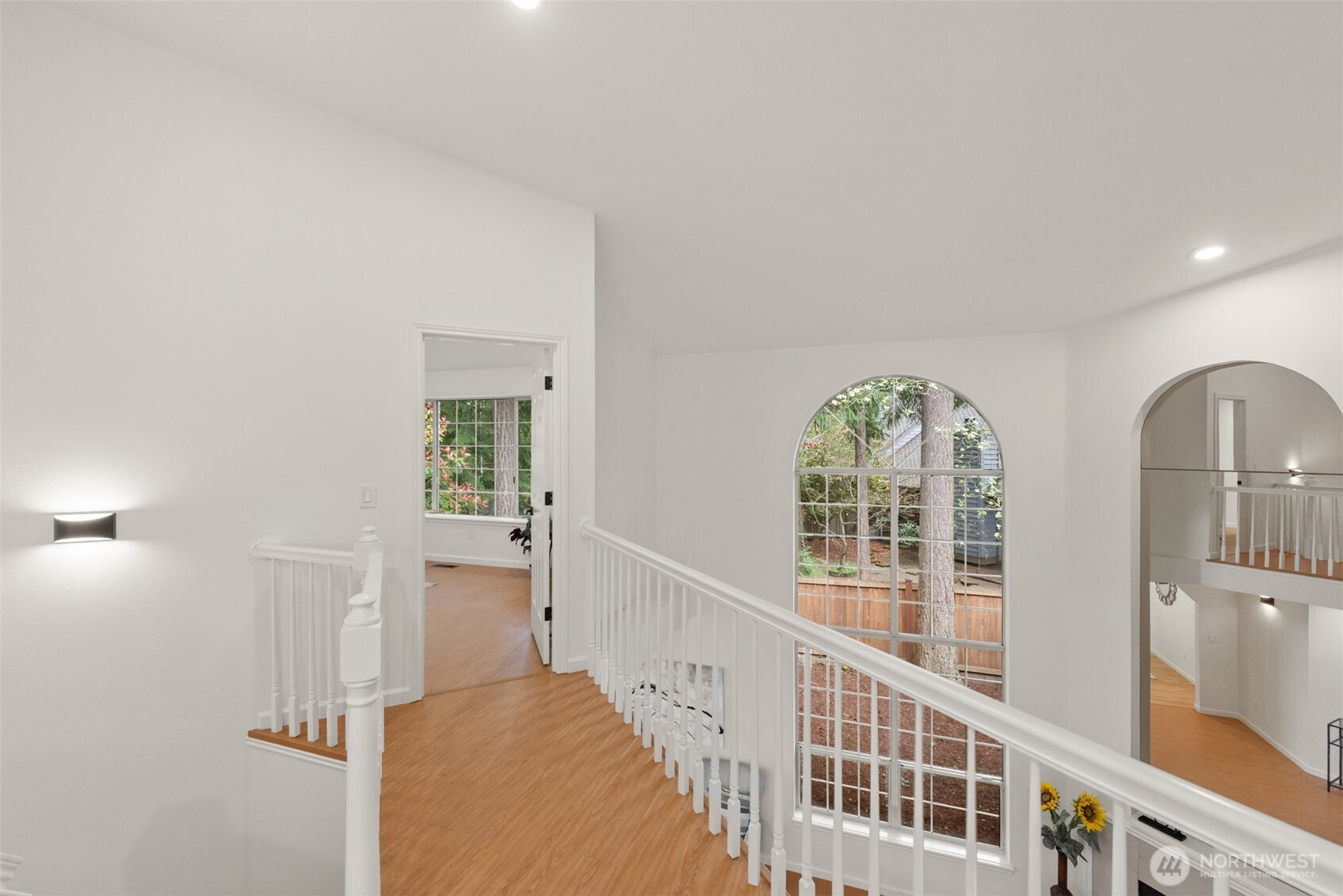 15795 Northup Way #7, Bellevue, WA 98008
