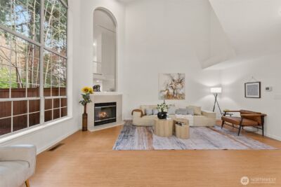 15795 Northup Way #7, Bellevue, WA 98008 - Photo 2
