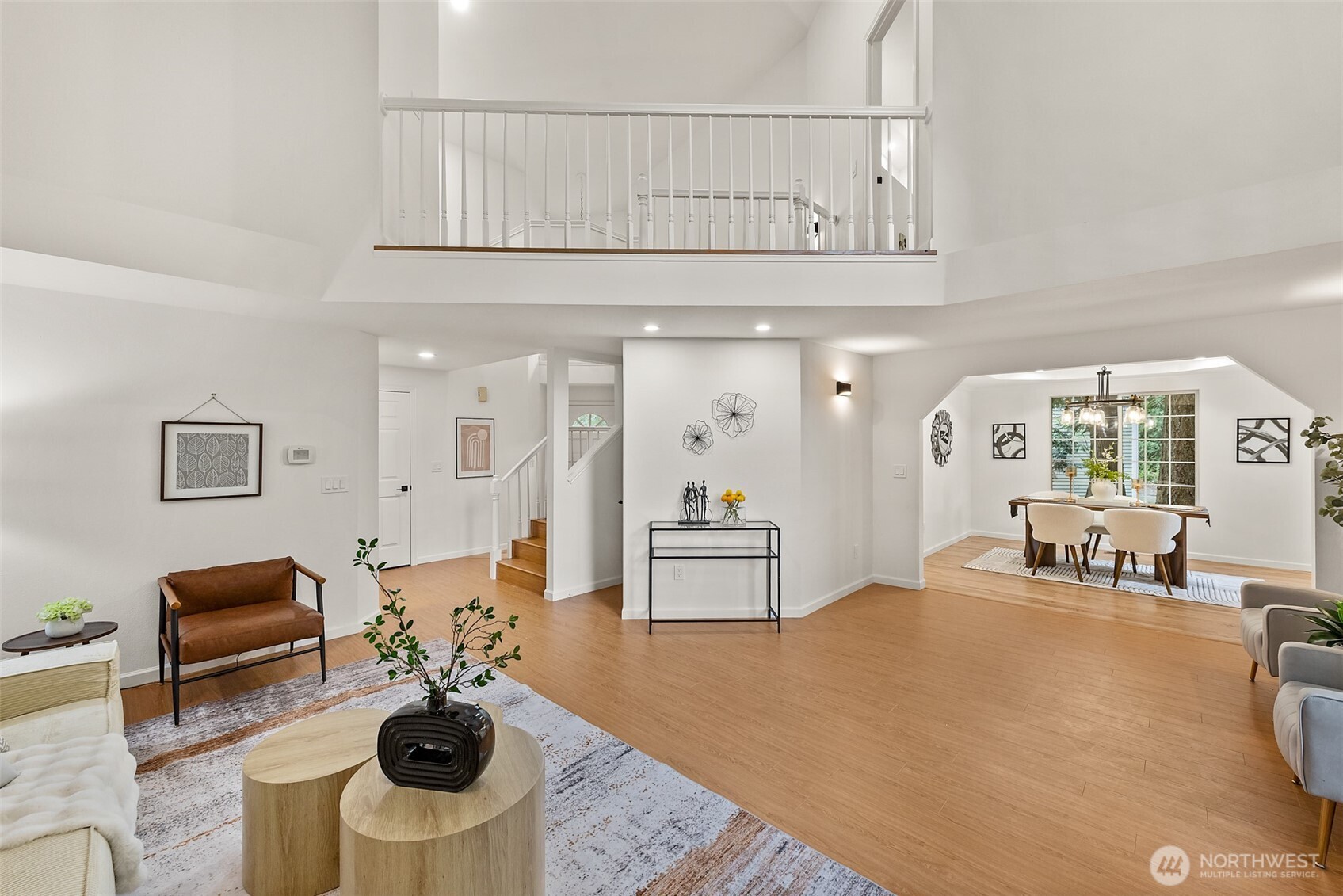 15795 Northup Way #7, Bellevue, WA 98008
