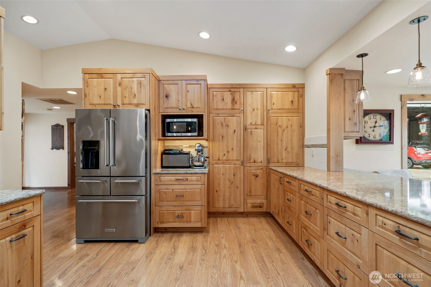 20623 Mainland View Place NE, Suquamish, WA 98392