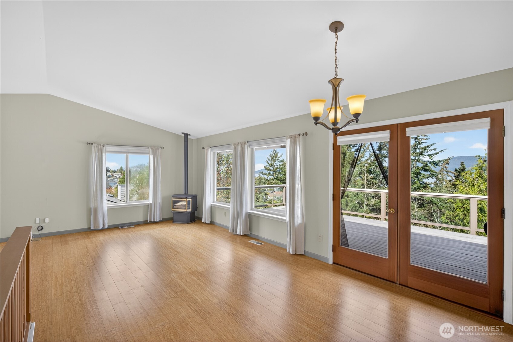 3508 W 8th Street , Anacortes, WA 98221