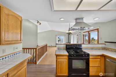 3508 W 8th Street , Anacortes, WA 98221 - Photo 17
