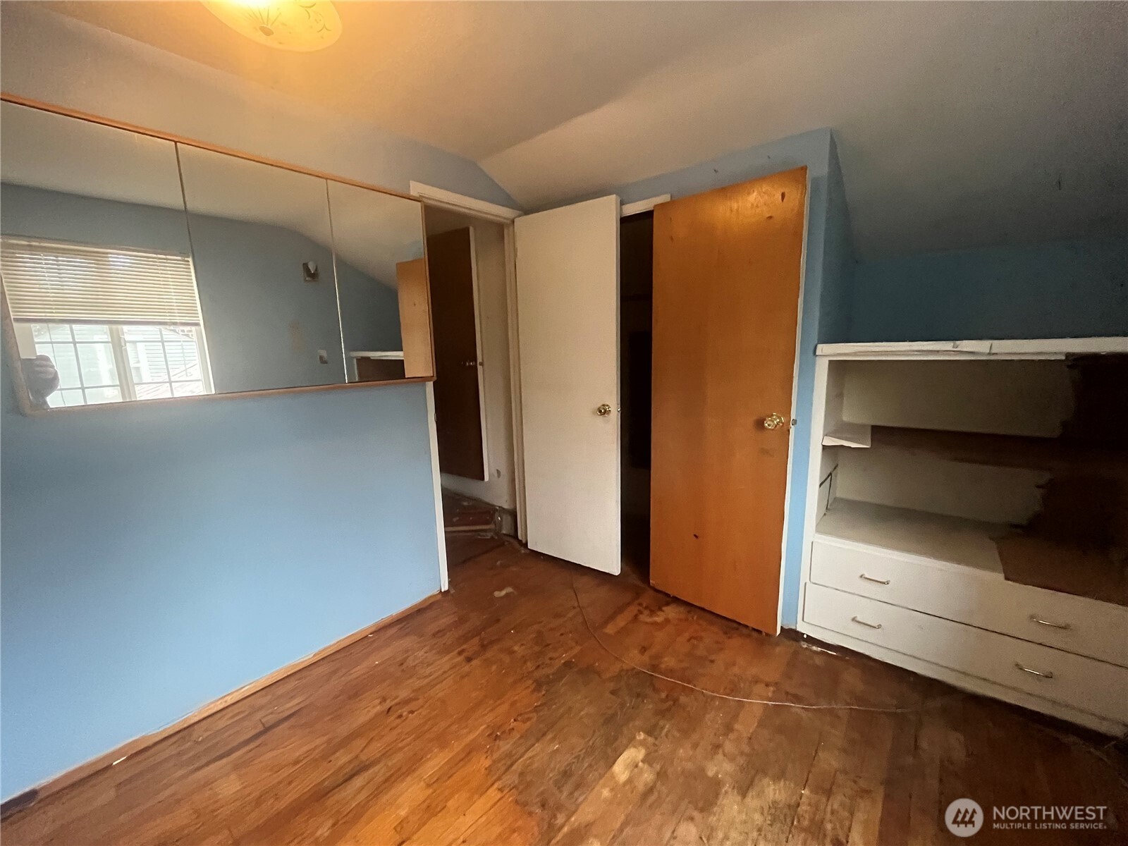 16919 12th Place NE, Shoreline, WA 98511