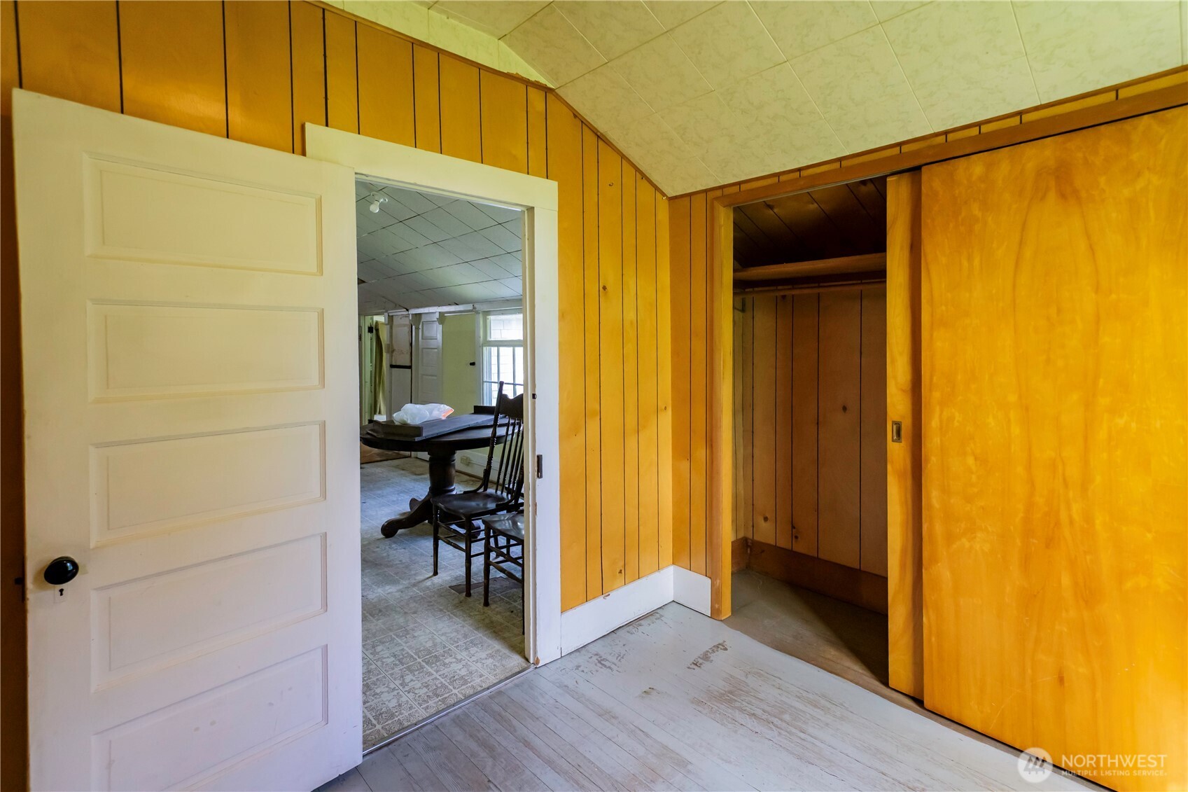 823 Lacey Street SE, Lacey, WA 98503-1326