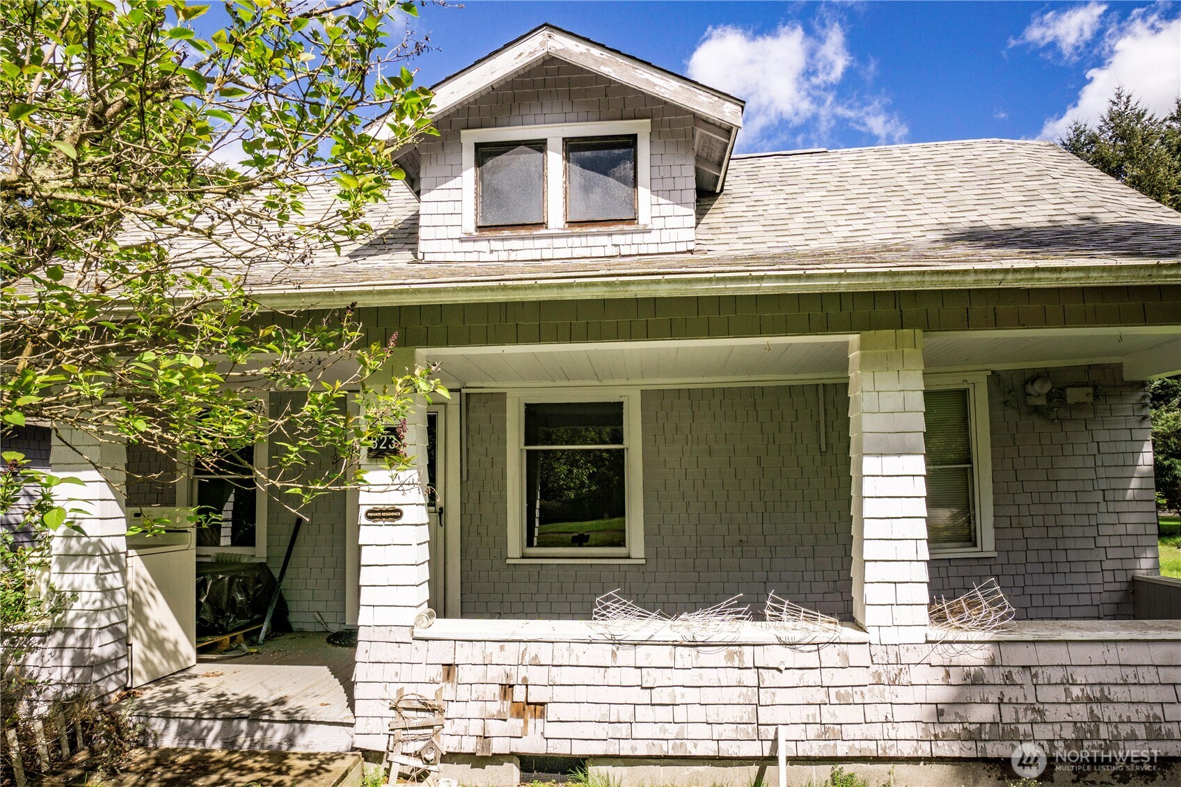 823 Lacey Street SE, Lacey, WA 98503-1326