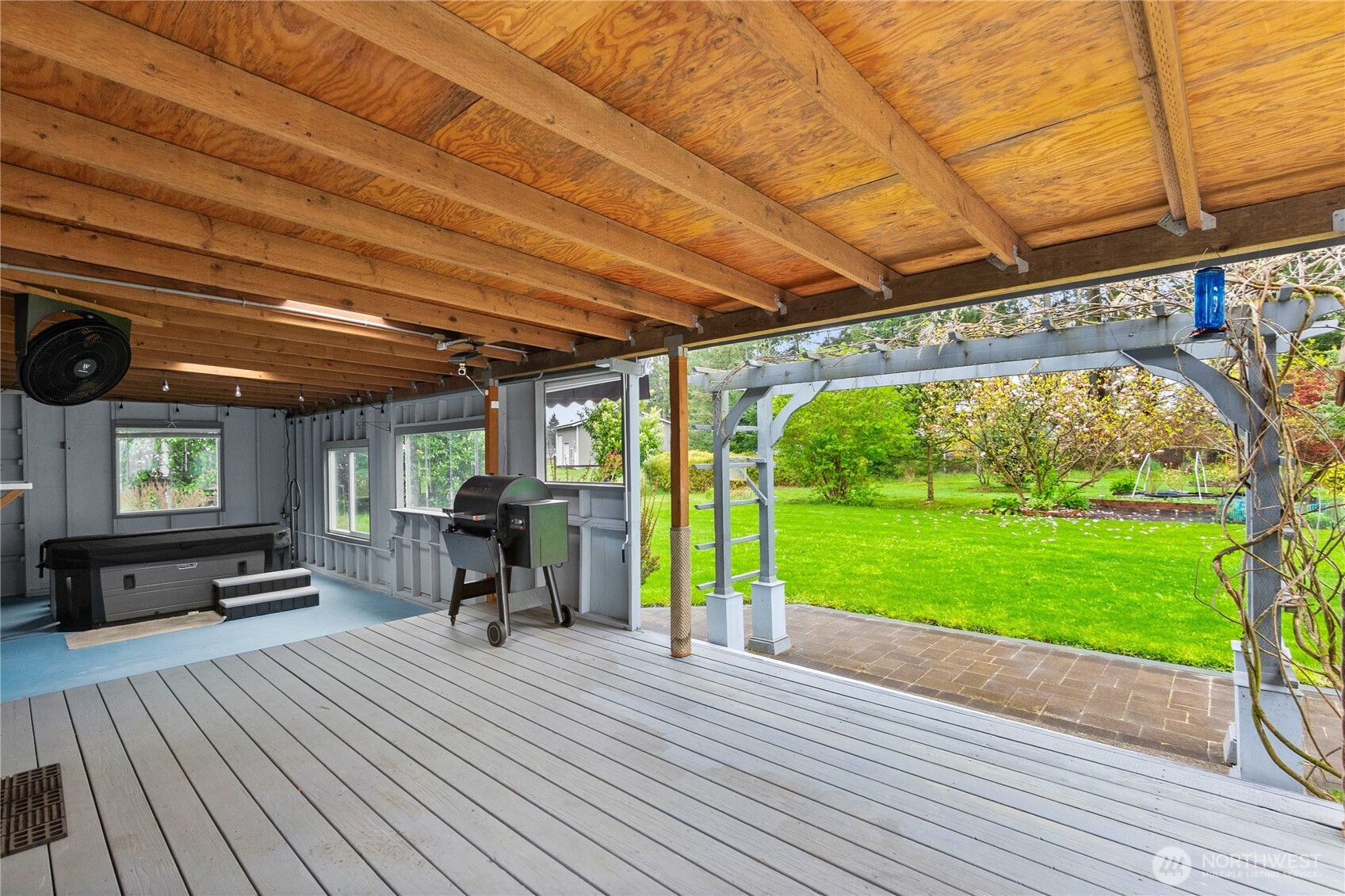 18437 Elderberry Street SW, Rochester, WA 98579