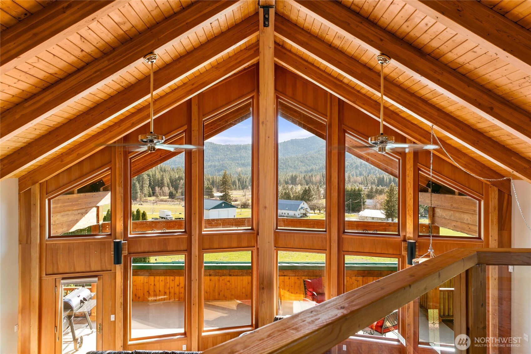 18553 Camp 12 Road , Leavenworth, WA 98826
