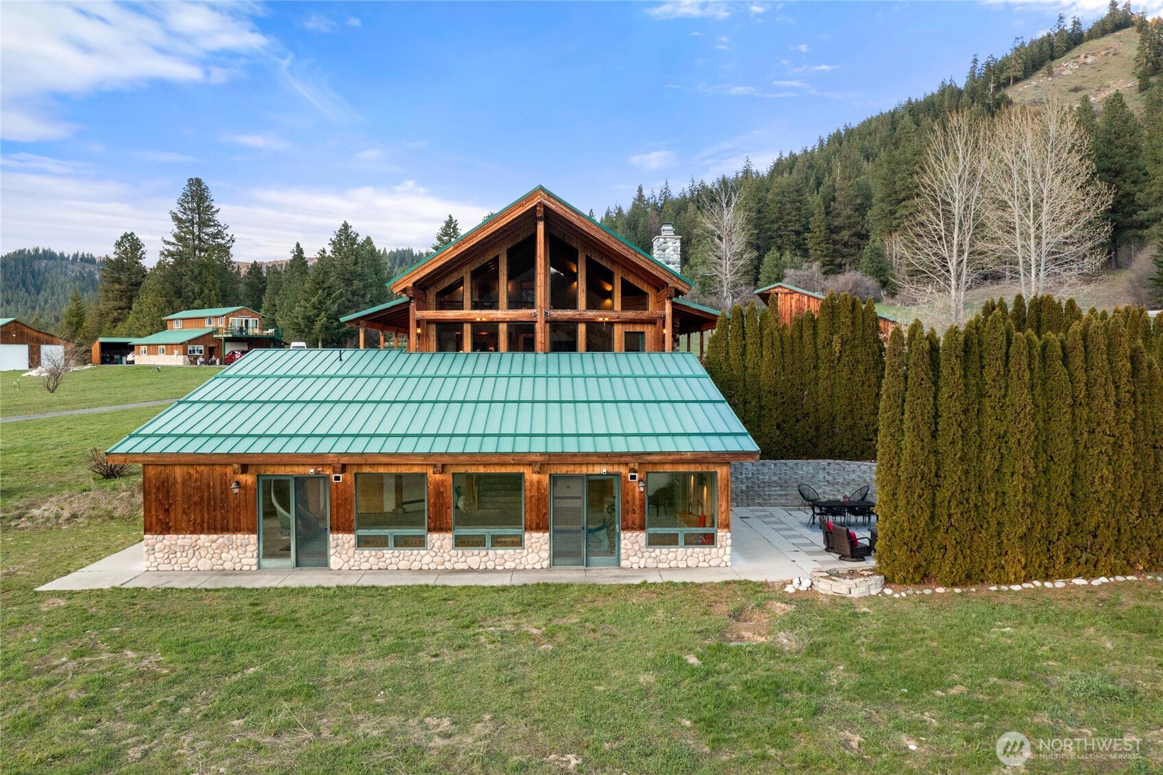 18553 Camp 12 Road , Leavenworth, WA 98826